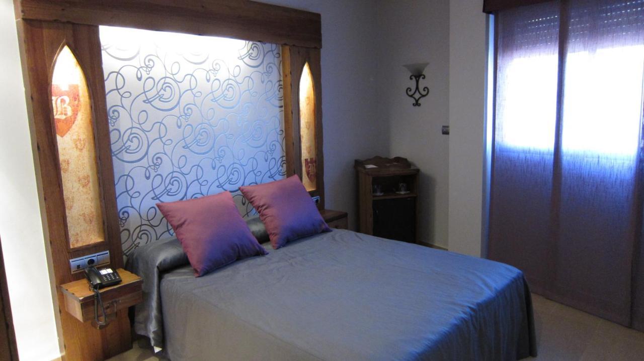 Vélez de Benaudalla Hotel La Brasa מראה חיצוני תמונה