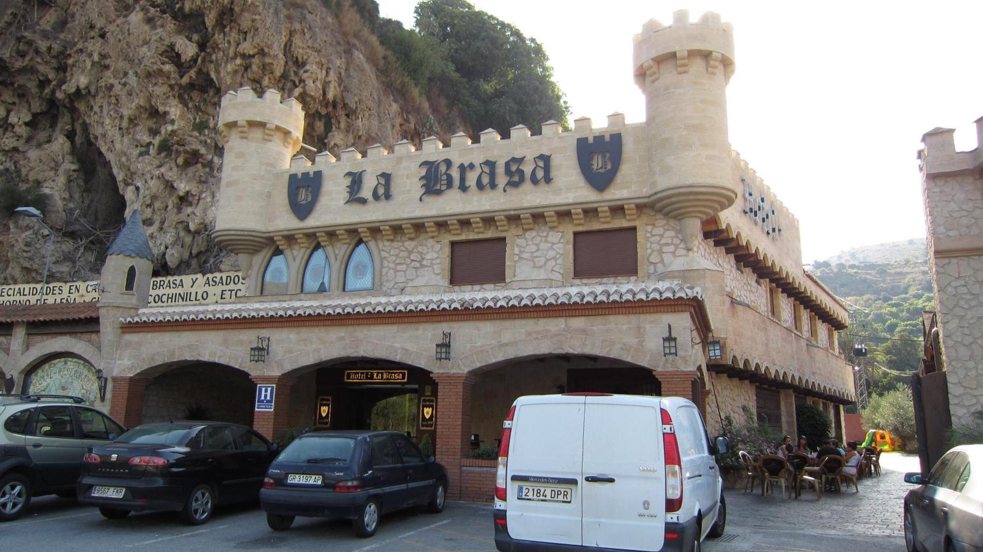 Vélez de Benaudalla Hotel La Brasa מראה חיצוני תמונה