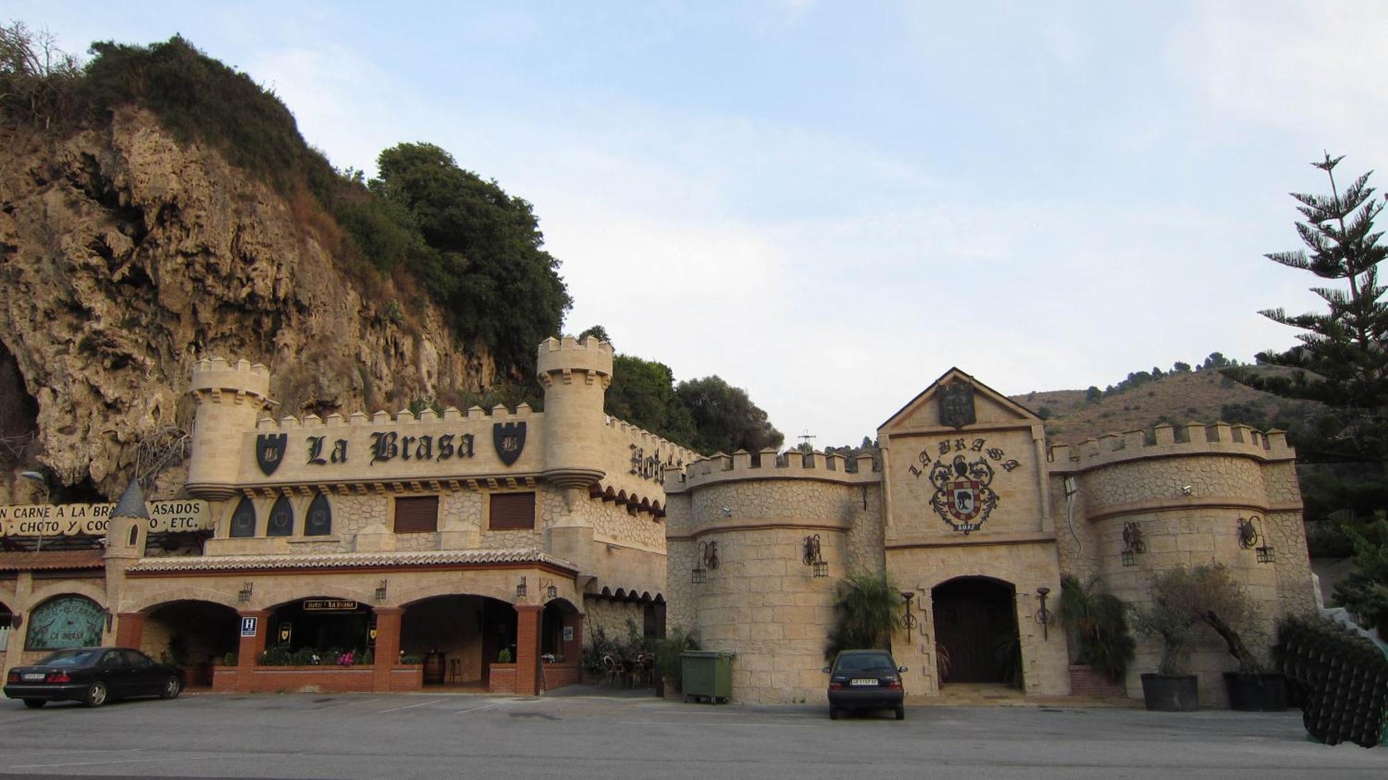Vélez de Benaudalla Hotel La Brasa מראה חיצוני תמונה