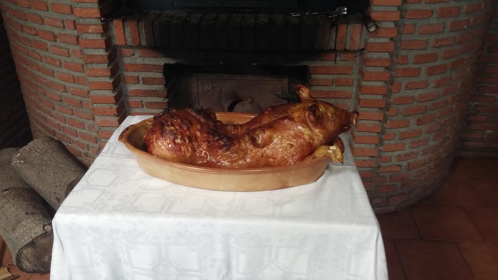 Vélez de Benaudalla Hotel La Brasa מראה חיצוני תמונה